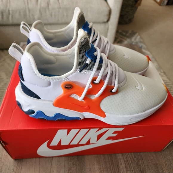 Nike React Presto Size 10.5 EUC with box - Picture 2 of 7